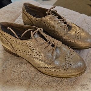 Gianni Bini Gold Women's Brogue Shoes